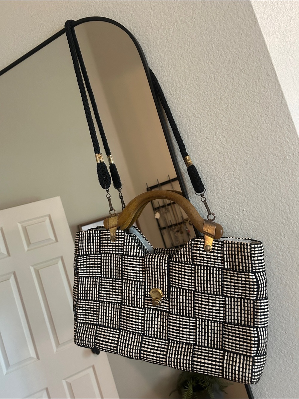 Woven Black and Cream Vintage Shoulder Bag/Small Tote